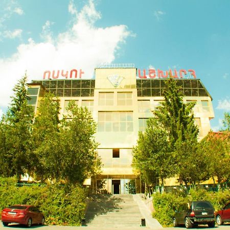 Vosku Ashxarh Hotel Tsaghkadzor Exterior photo